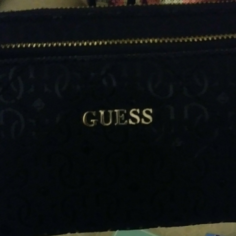Guess Wallet